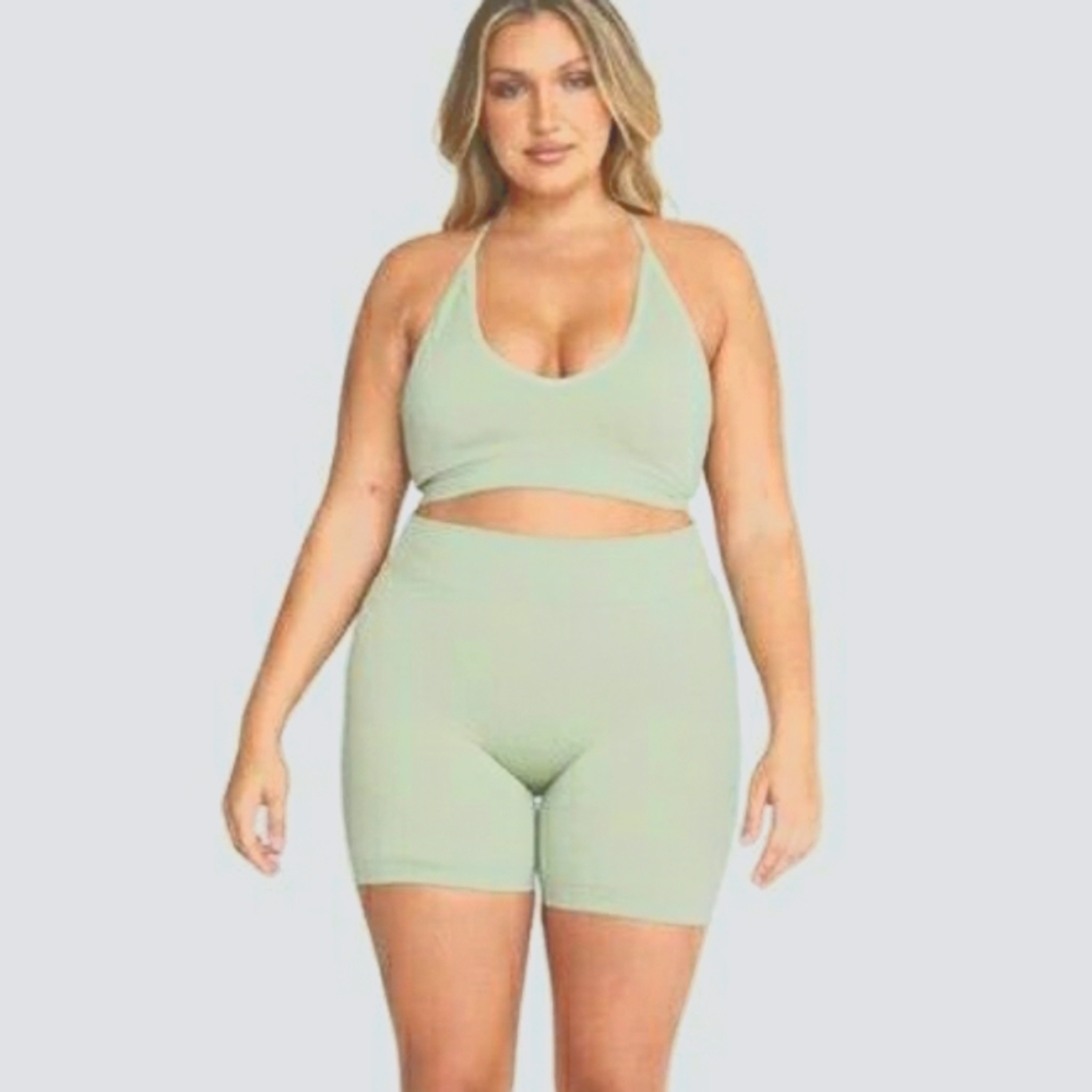 Crop Shop Boutique Seamless 4" Shorts